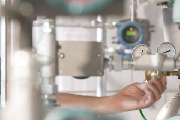 hand adjusting valve